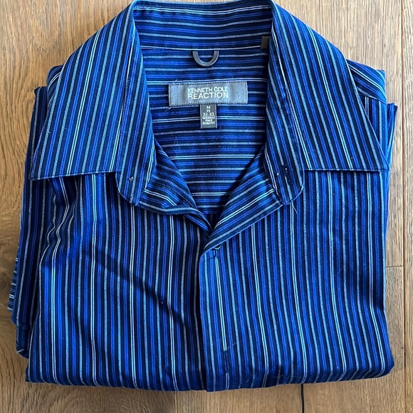 EUC Kenneth Cole Reaction Designer Button Down Shirt - Picture 2 of 5